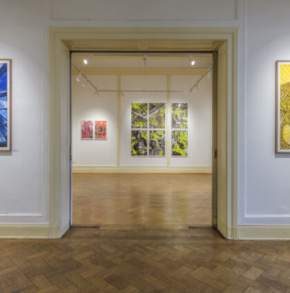 Ausstellung: Vorne Hinten oder Oben Unten
